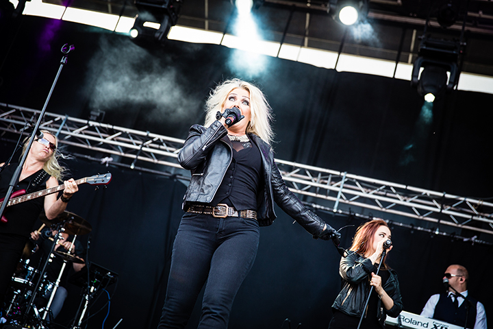 Kim Wilde @ Nostalgie Beach Festival 2014, picture 9, photographed by Elke Briers - FrontView Magazine