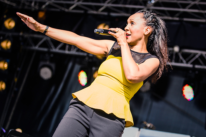 Rozalla @ Nostalgie Beach Festival 2014, picture 4, photographed by Elke Briers - FrontView Magazine