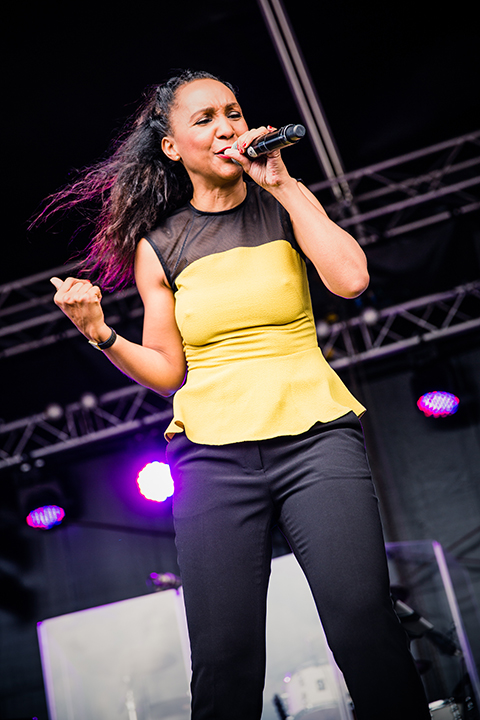 Rozalla @ Nostalgie Beach Festival 2014, picture 11, photographed by Elke Briers - FrontView Magazine
