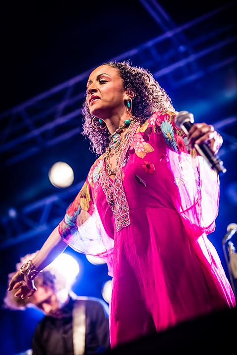 Sister Sledge @ Nostalgie Beach Festival 2014, picture 10, photographed by Elke Briers - FrontView Magazine