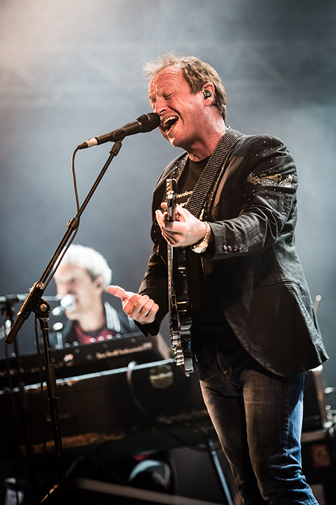 Level 42 @ Nostalgie Beach Festival 2014, picture 4, photographed by Elke Briers - FrontView Magazine