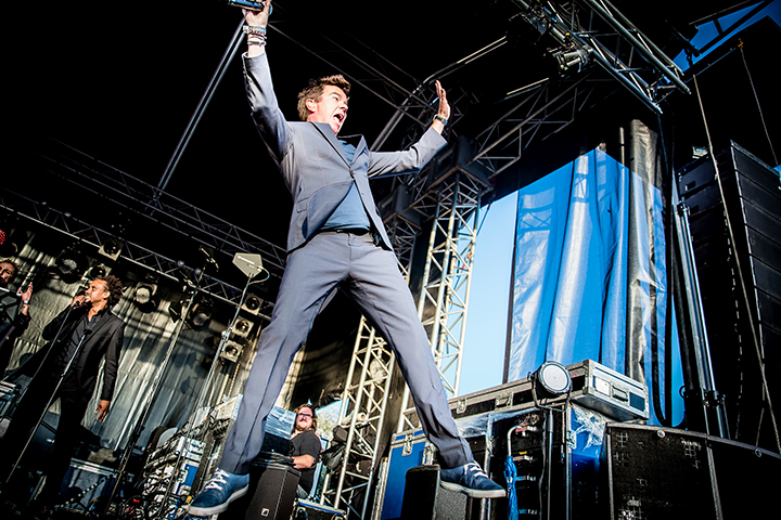 Rick Astley @ Nostalgie Beach Festival 2014, foto 3, foto's door Elke Briers - FrontView Magazine