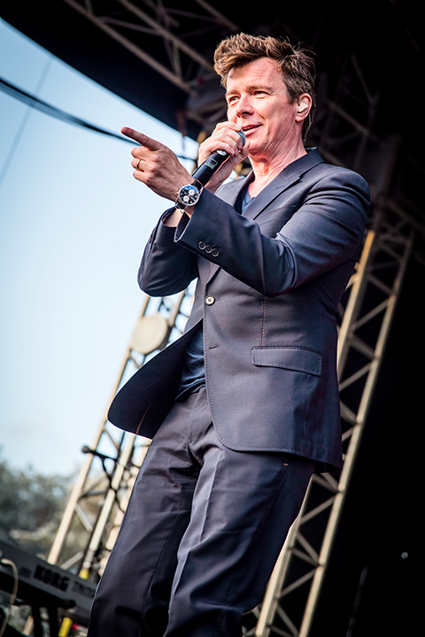 Rick Astley @ Nostalgie Beach Festival 2014, foto 6, foto's door Elke Briers - FrontView Magazine