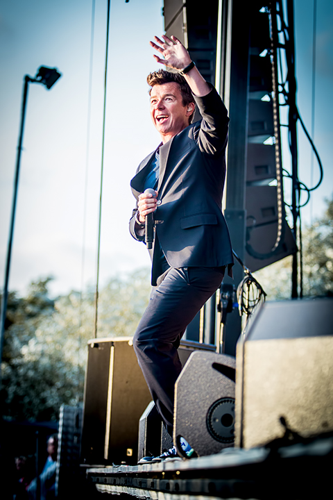 Rick Astley @ Nostalgie Beach Festival 2014, foto 12, foto's door Elke Briers - FrontView Magazine
