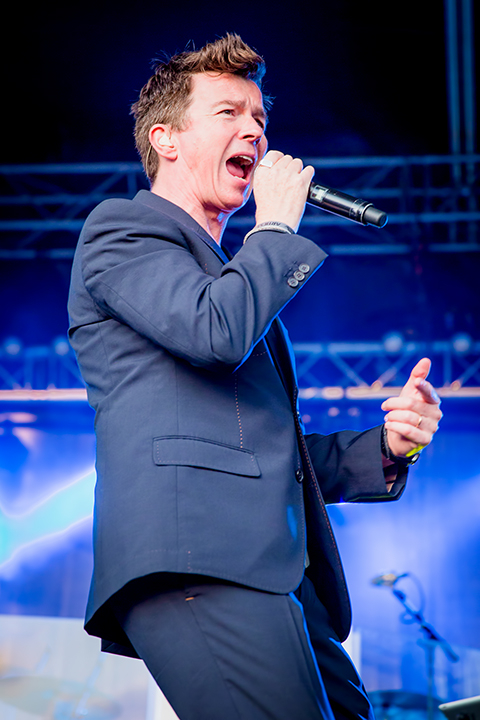 Rick Astley @ Nostalgie Beach Festival 2014, foto 14, foto's door Elke Briers - FrontView Magazine