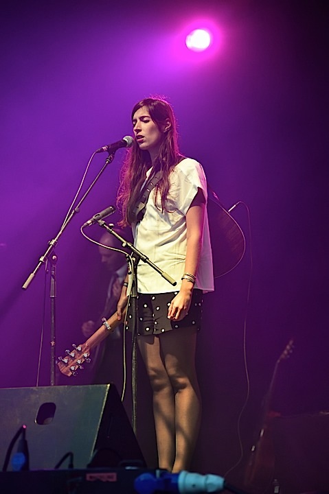 Clare Louise @ Brussels Summer Festival, picture 10, photographed by Wim Patry - FrontView Magazine