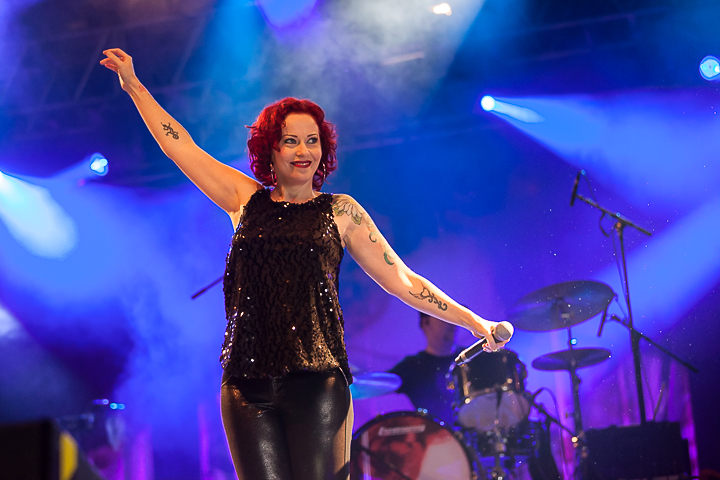 Anneke Van Giersbergen @ Summer Breeze 2014, picture 3, photographed by Dorien Goetschalckx - FrontView Magazine