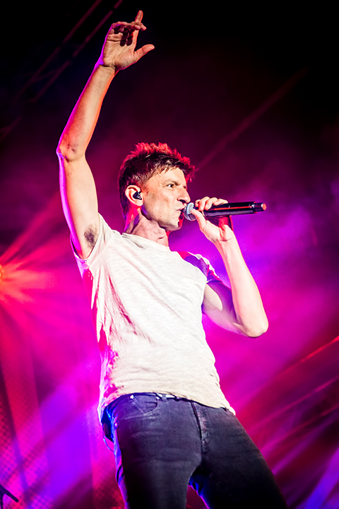 Clouseau @ Stadsfestival Ieper, picture 17, photographed by Elke Briers - FrontView Magazine