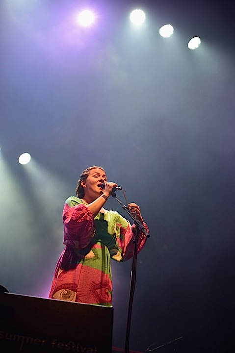 Emiliana Torrini @ Brussels Summer Festival, picture 8, photographed by Wim Patry - FrontView Magazine