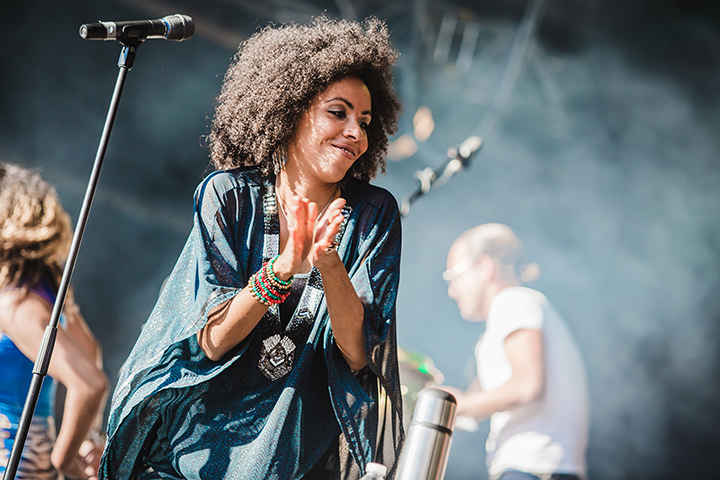 Leki @ Stadsfestival Ieper, picture 11, photographed by Elke Briers - FrontView Magazine