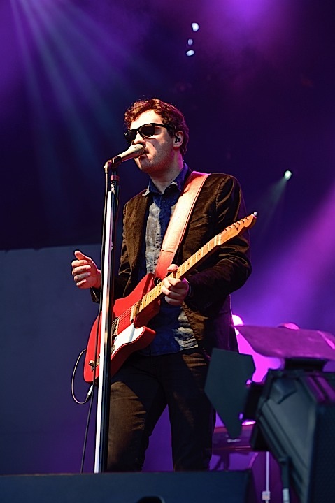 MLCD @ Brussels Summer Festival, picture 2, photographed by Wim Patry - FrontView Magazine