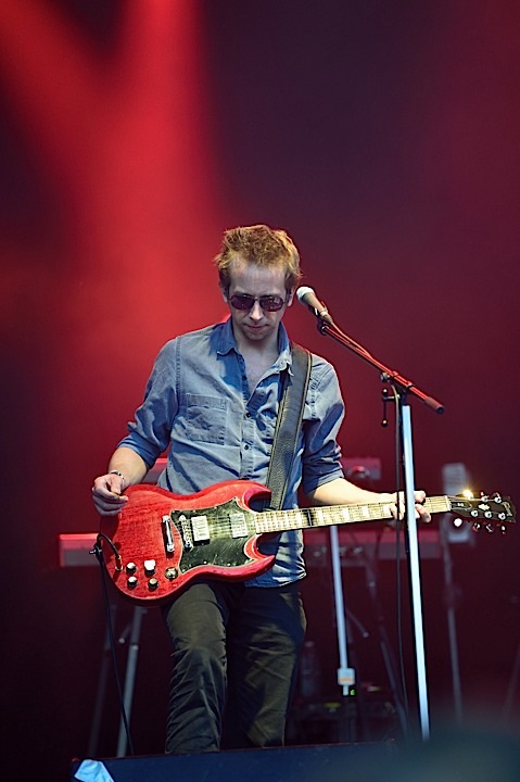 MLCD @ Brussels Summer Festival, picture 23, photographed by Wim Patry - FrontView Magazine