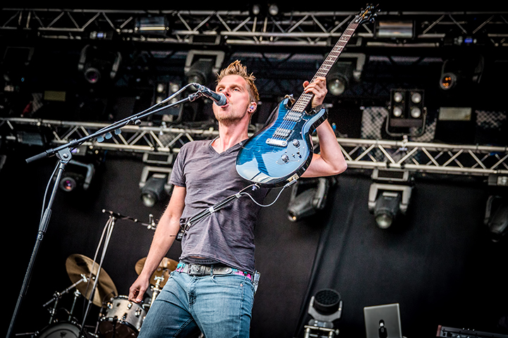 Zornik @ Stadsfestival Ieper, picture 1, photographed by Elke Briers - FrontView Magazine