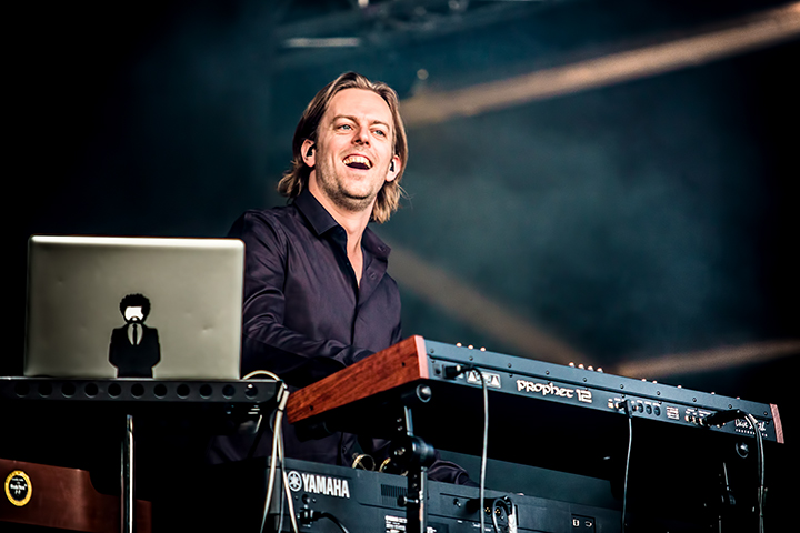 Zornik @ Stadsfestival Ieper, picture 14, photographed by Elke Briers - FrontView Magazine