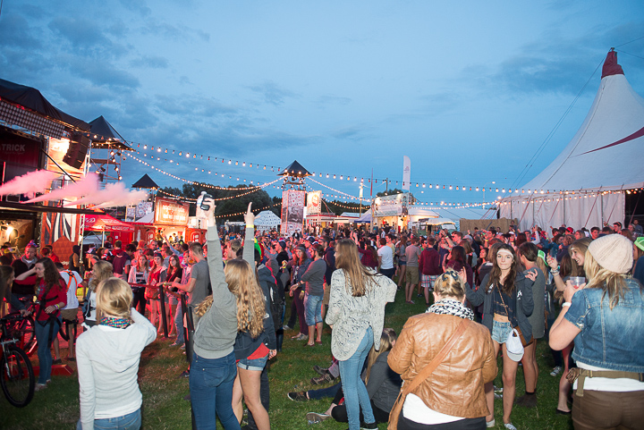 Feest in het park Sfeerverslag donderdag, picture 20, photographed by Youri Vanlommel - FrontView Magazine