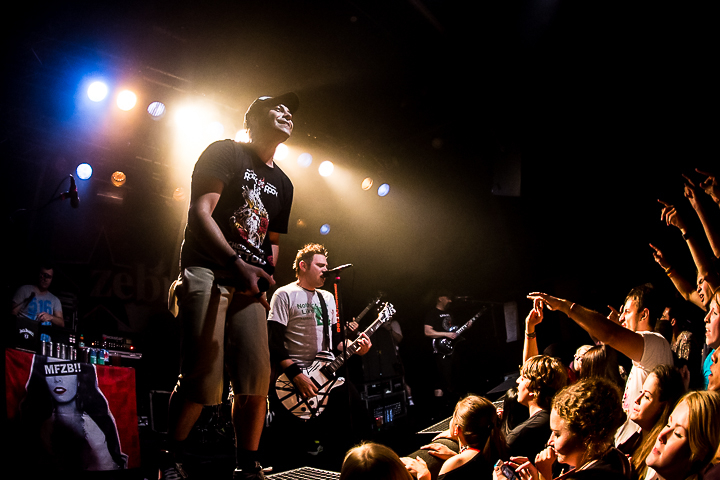 Zebrahead @ 013, foto 16, foto's door Dorien Goetschalckx - FrontView Magazine