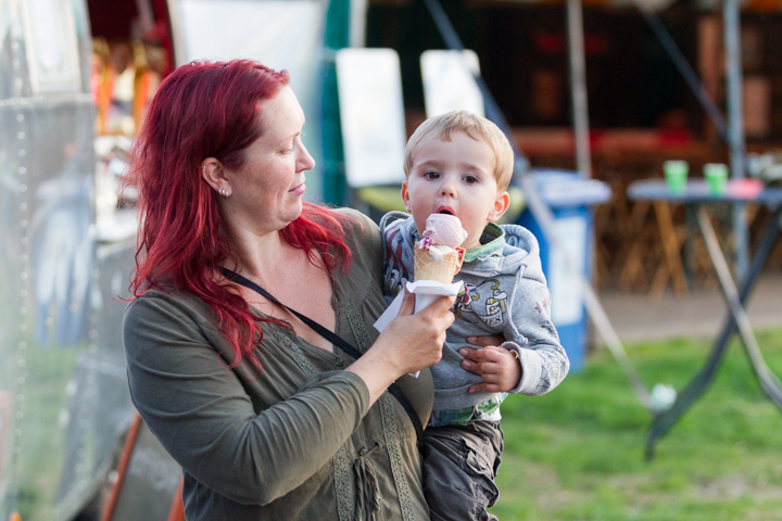 Sfeer, Animatie & Publieksfoto's @ Boombal Lovendegem Dag 1, picture 23, photographed by Guy Danneels - FrontView Magazine