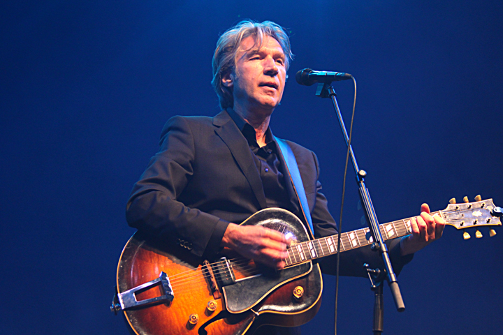Frank Boeijen @ Vostertfeesten, Bree, picture 1, photographed by Heidi Elen - FrontView Magazine