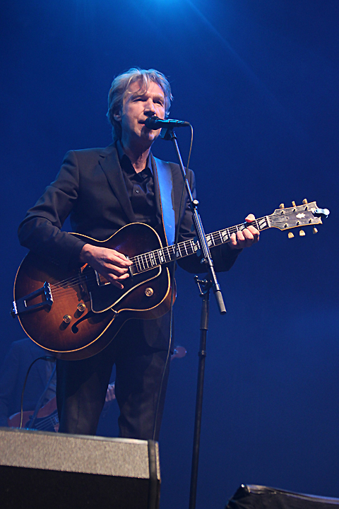 Frank Boeijen @ Vostertfeesten, Bree, picture 4, photographed by Heidi Elen - FrontView Magazine