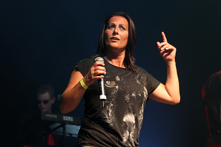 Night Train @ Vostertfeesten, Bree, picture 2, photographed by Heidi Elen - FrontView Magazine