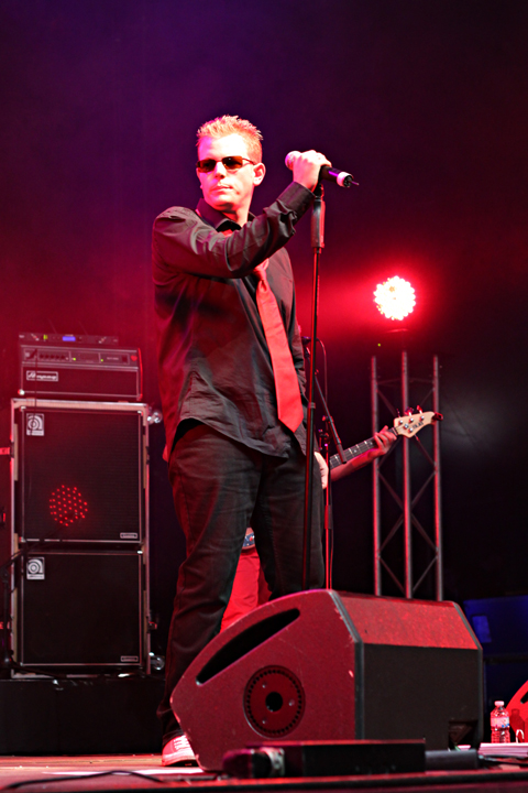 Night Train @ Vostertfeesten, Bree, picture 13, photographed by Heidi Elen - FrontView Magazine