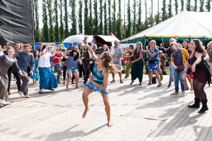 Afrikaanse Dans @ Boombal Lovendegem Dag 4, foto 4, foto's door Guy Danneels - FrontView Magazine