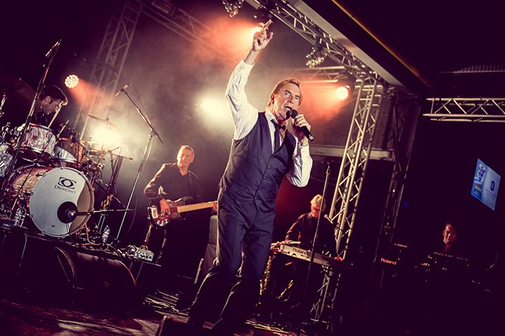 Will Tura @ Druivenfeesten Overijse, picture 6, photographed by Elke Briers - FrontView Magazine