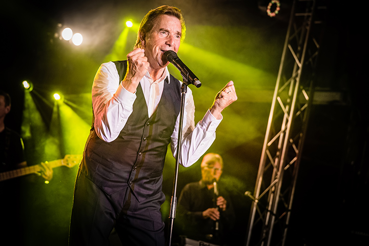 Will Tura @ Druivenfeesten Overijse, picture 14, photographed by Elke Briers - FrontView Magazine