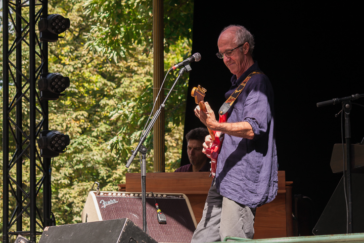 Boterhammen in het Park - Dag 5 - Raymond Van Het Groenewoud @ Warandepark, picture 8, photographed by Alex Wyckmans - FrontView Magazine