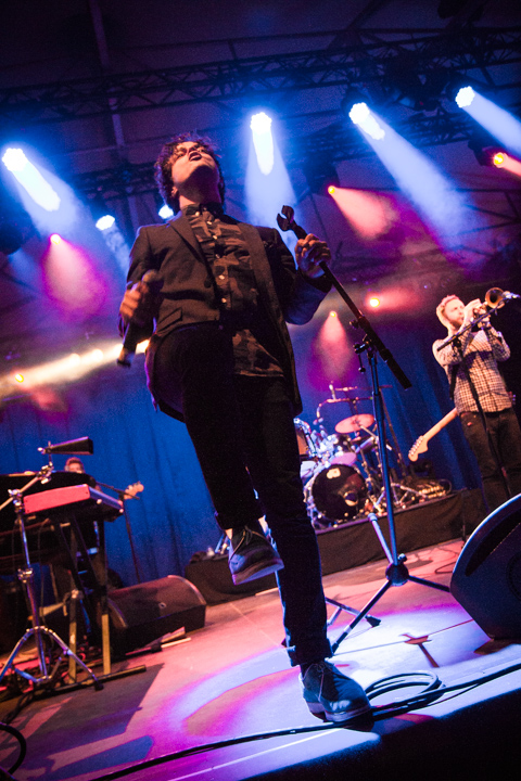 Jamie Cullum @ Rivierenhof, picture 11, photographed by Tom Stessens - FrontView Magazine