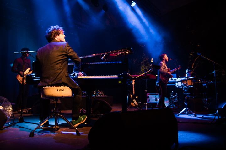 Jamie Cullum @ Rivierenhof, picture 16, photographed by Tom Stessens - FrontView Magazine
