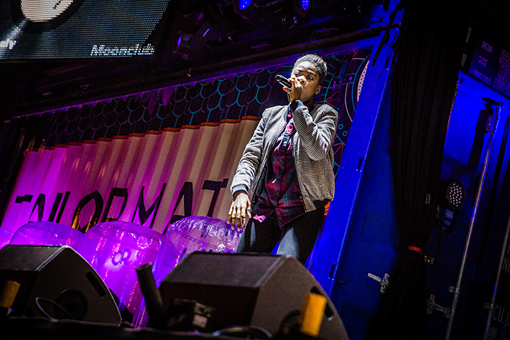 Coely @ Maanrock 2014, picture 4, photographed by Elke Briers - FrontView Magazine