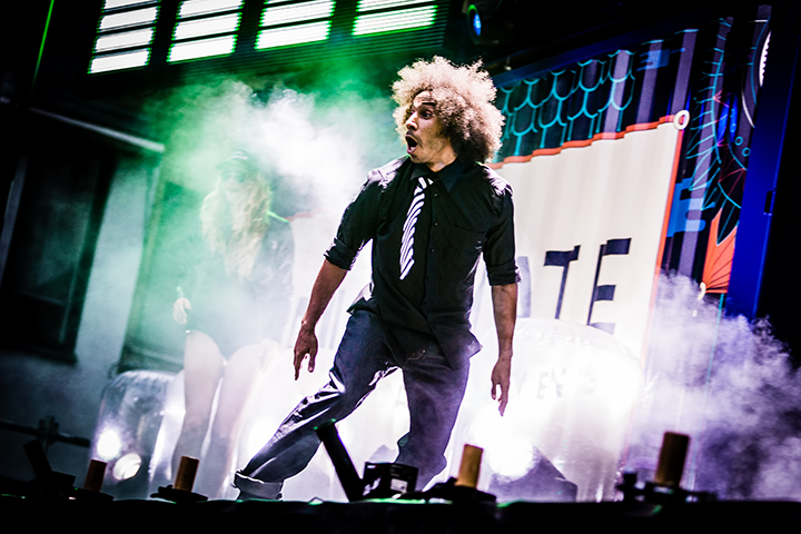 Feest podium - dag 1 @ Maanrock 2014, foto 3, foto's door Elke Briers - FrontView Magazine