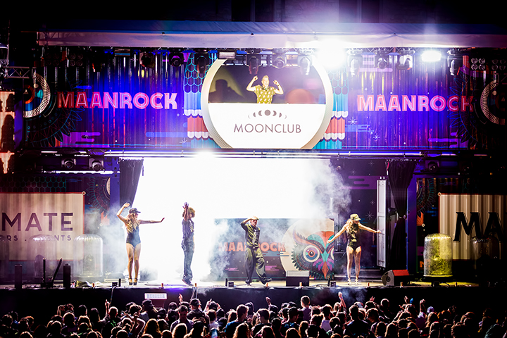 Feest podium - dag 1 @ Maanrock 2014, foto 5, foto's door Elke Briers - FrontView Magazine