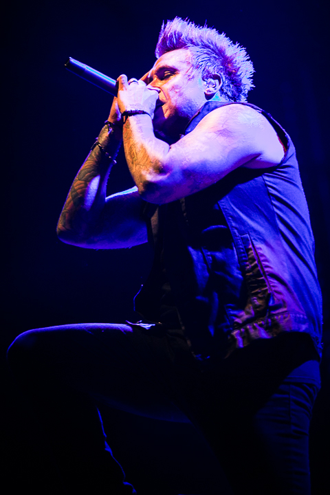 Papa Roach @ Masters@ Rock 2014, picture 3, photographed by Dorien Goetschalckx - FrontView Magazine