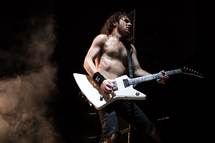 Airbourne @ Masters@ Rock 2014, foto 3, foto's door Dorien Goetschalckx - FrontView Magazine