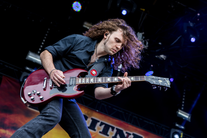 Koritni @ Masters@ Rock 2014, picture 11, photographed by Dorien Goetschalckx - FrontView Magazine