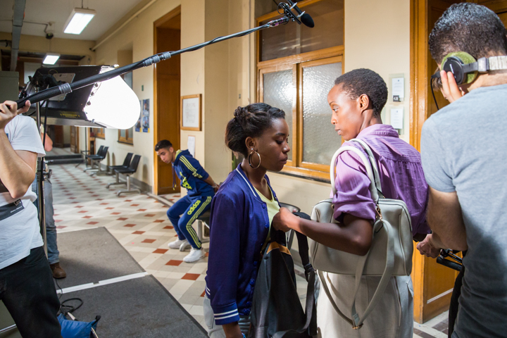 Setbezoek verfilming: "Black" @ Colignonplein Schaarbeek, foto 83, foto's door Guy Danneels - FrontView Magazine