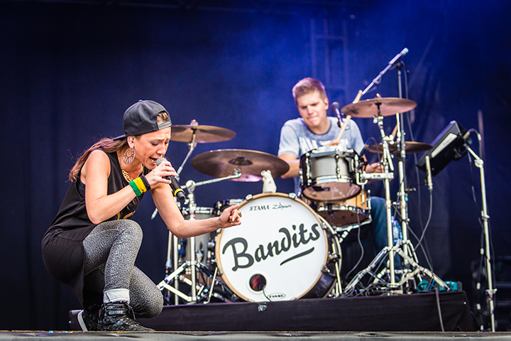 Bandits @ Maanrock 2014, foto 17, foto's door Elke Briers - FrontView Magazine