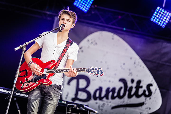 Bandits @ Maanrock 2014, foto 19, foto's door Elke Briers - FrontView Magazine