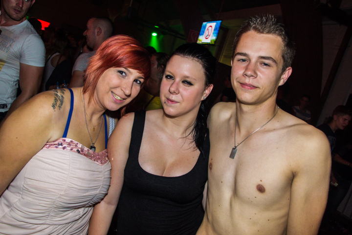 Clubber Fever Summer Edition @ Hulshout, picture 135, photographed by Tom Van Tongerloo - FrontView Magazine