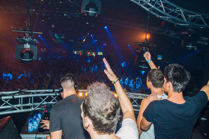 Clubber Fever Summer Edition @ Hulshout, picture 198, photographed by Tom Van Tongerloo - FrontView Magazine