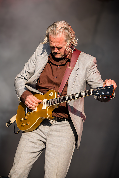 Flip Kowlier @ Maanrock 2014, picture 4, photographed by Elke Briers - FrontView Magazine