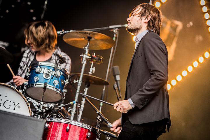 Puggy @ Maanrock 2014, picture 6, photographed by Elke Briers - FrontView Magazine