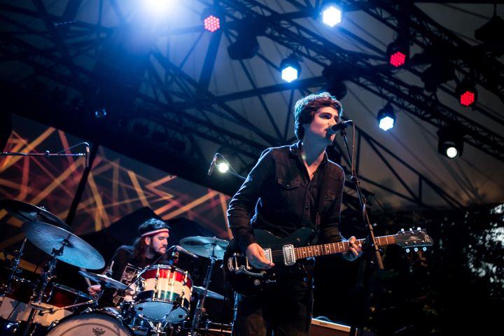 DVKES @ OLT Rivierenhof, picture 3, photographed by Dorien Goetschalckx - FrontView Magazine