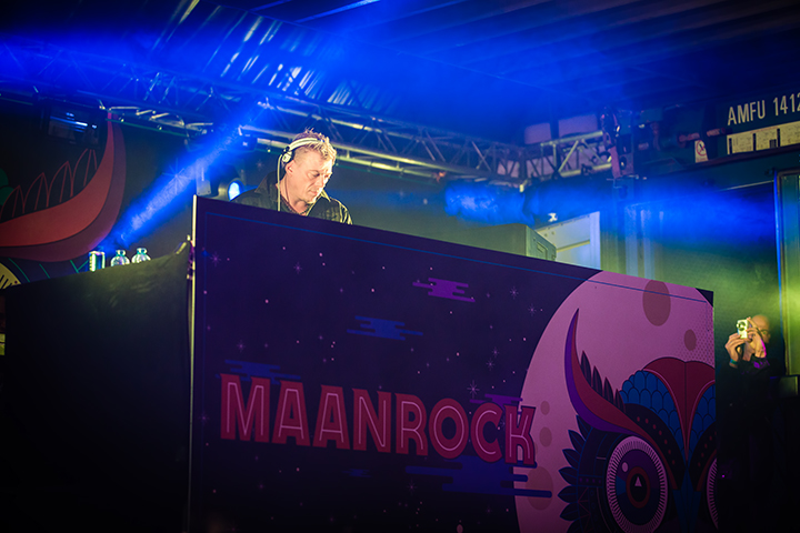 Feest podium - dag 3 @ Maanrock 2014, picture 3, photographed by Elke Briers - FrontView Magazine