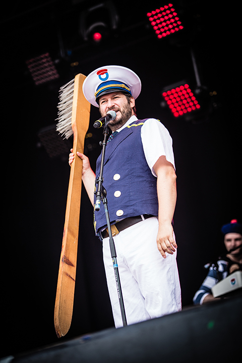 Kapitein Winokio @ Maanrock 2014, picture 3, photographed by Elke Briers - FrontView Magazine
