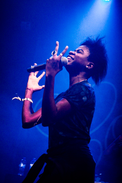 Coely @ Crammerock 2014, picture 5, photographed by Tom Stessens - FrontView Magazine