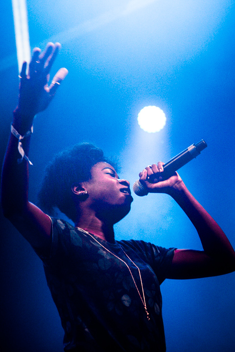 Coely @ Crammerock 2014, picture 9, photographed by Tom Stessens - FrontView Magazine