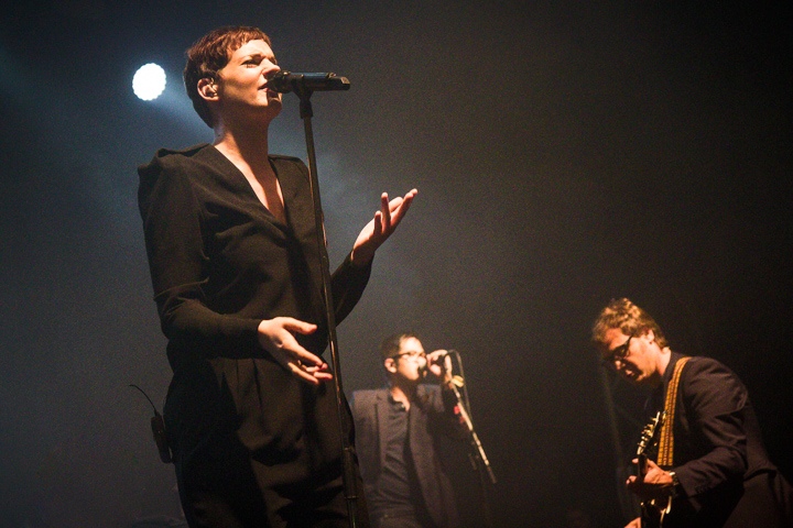 Hooverphonic @ Crammerock 2014, picture 4, photographed by Tom Stessens - FrontView Magazine
